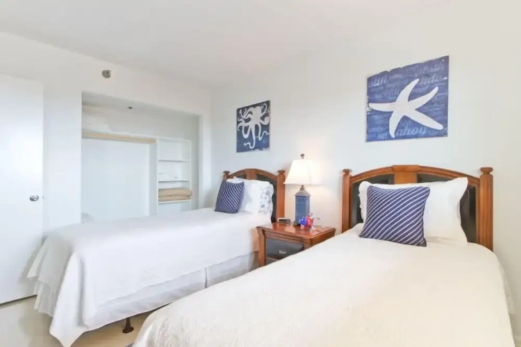 2 Bedrooms Standard room beachfront