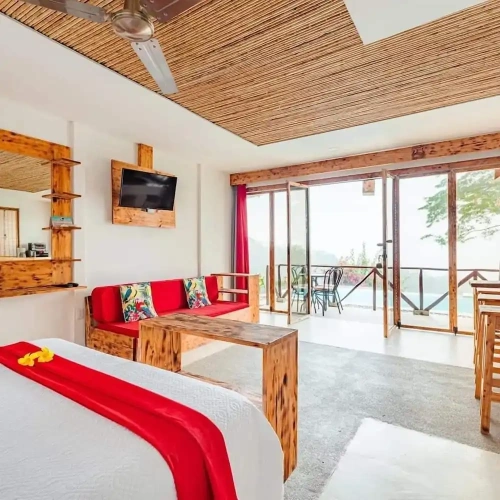 Superior Triple room with ocean view
