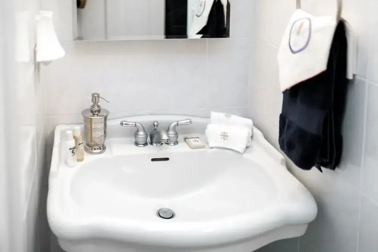 1810 Emerson House Bed & Breakfast - Adults Only