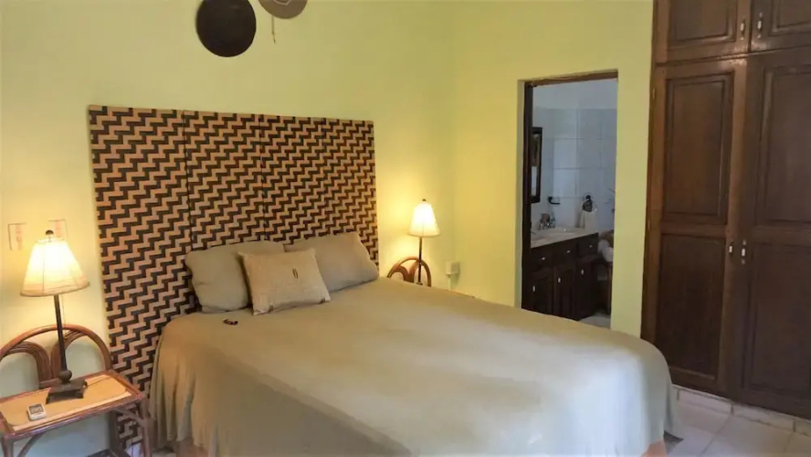 2 Bedroom 'Bird Watching Vacation' Villa