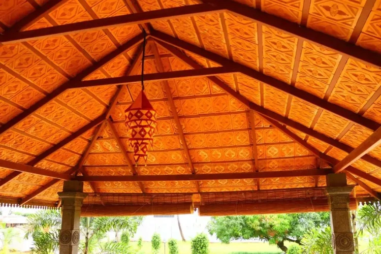 Standard Triple room with view