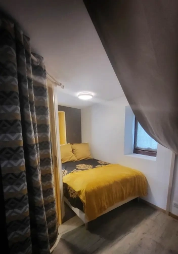 Economy room