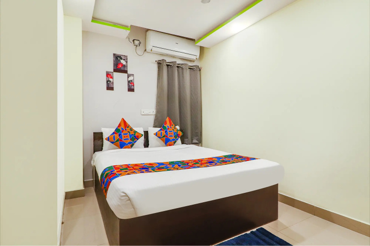 FabHotel Broholic Suites