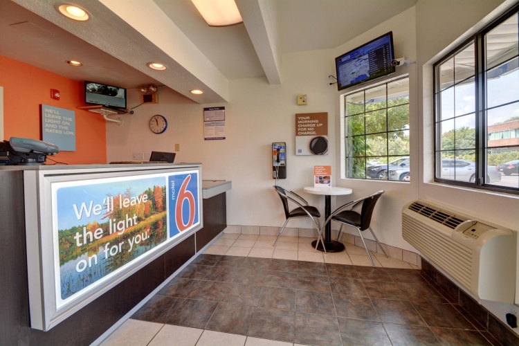 Motel 6 photo 13