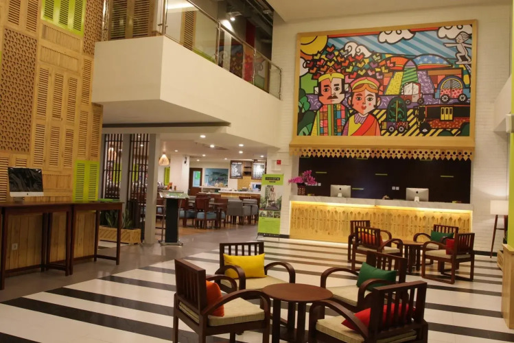 MaxoneHotel at KramatOver view