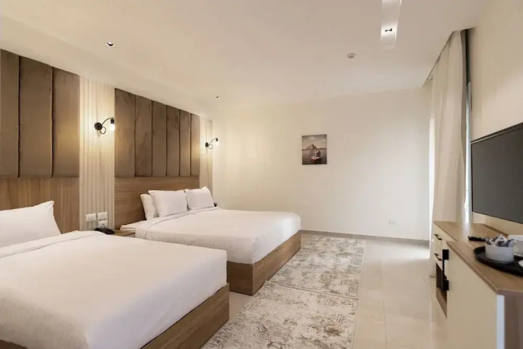 Mazar Pyramids Hotel