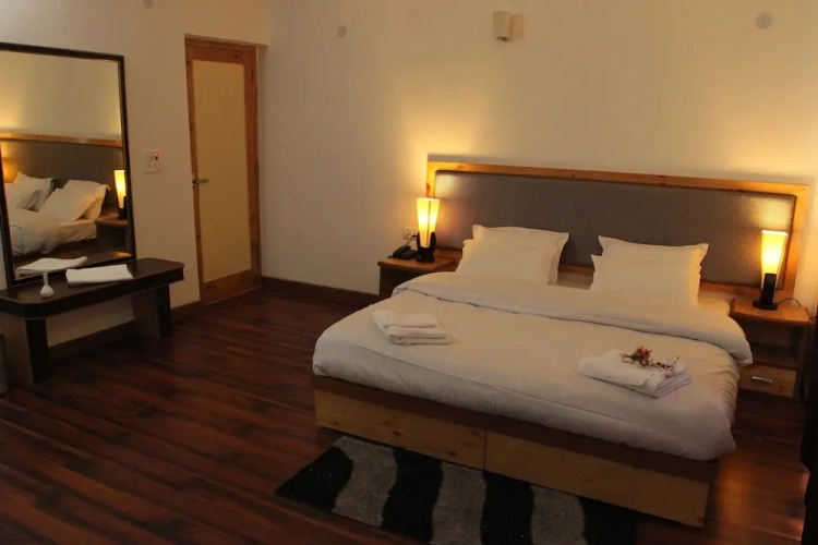 Hotel Leh Residency