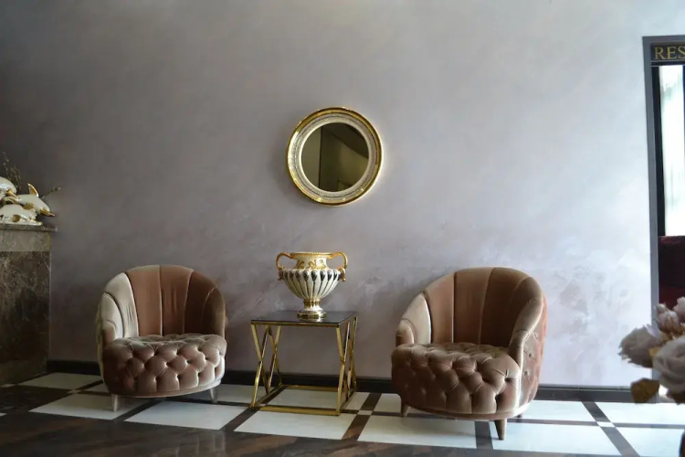 V hotel & tours