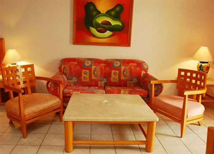 Bahía del Sol Beach Resort