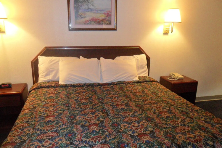 Luxury Inn and Suites
