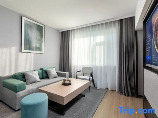 Superior Single Suite