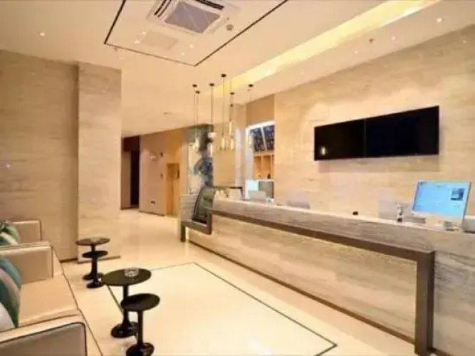 City Comfort Inn