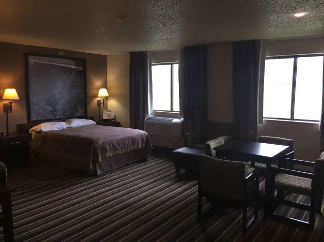 Super 8 Weston Wv