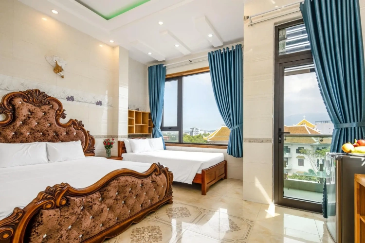 Superior Twin room with city view