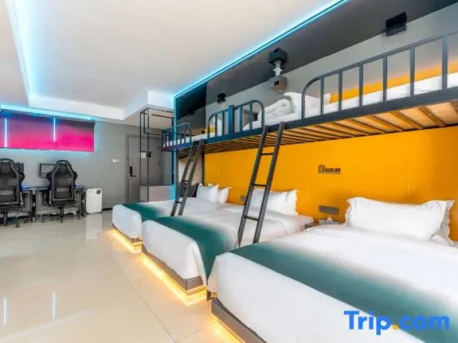 Bed in Dorm