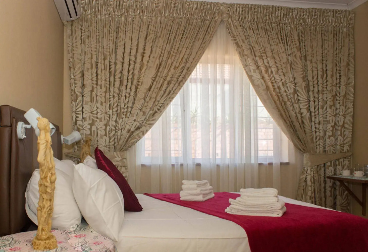 JoThams Guest House