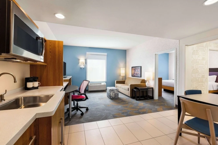 1 Bedroom Suite