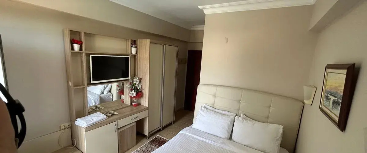 Jasmine Otel