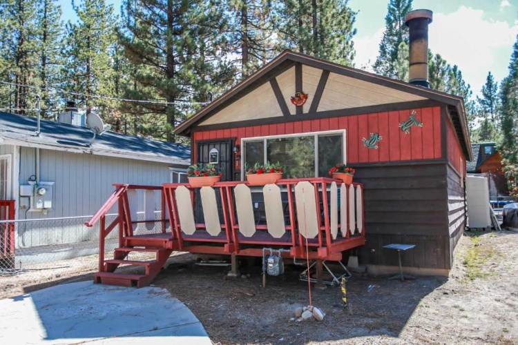2 Bedrooms Cottage