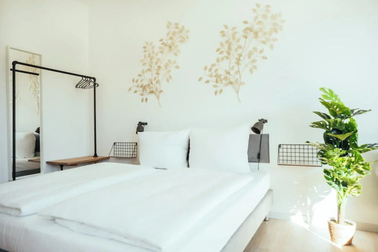 The Rix Studios & Suites