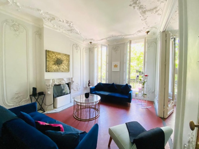3 Bedrooms Apartment