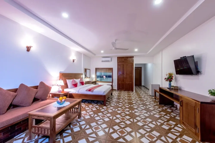 Deluxe Double room with balcony and with garden view