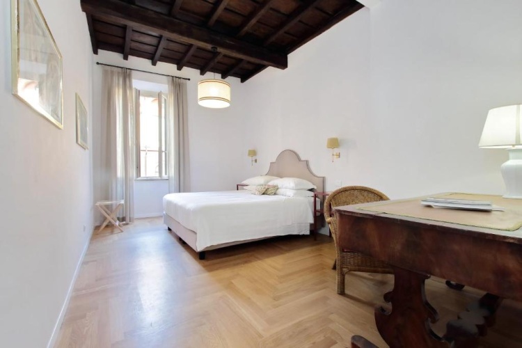 4 Bedrooms Cottage