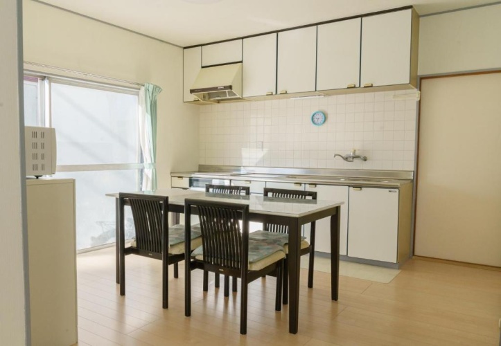 2 Bedrooms Apartment