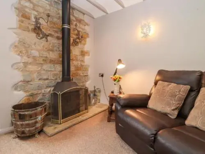Distillers Cottage