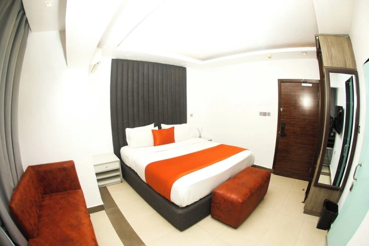 Deluxe Single room