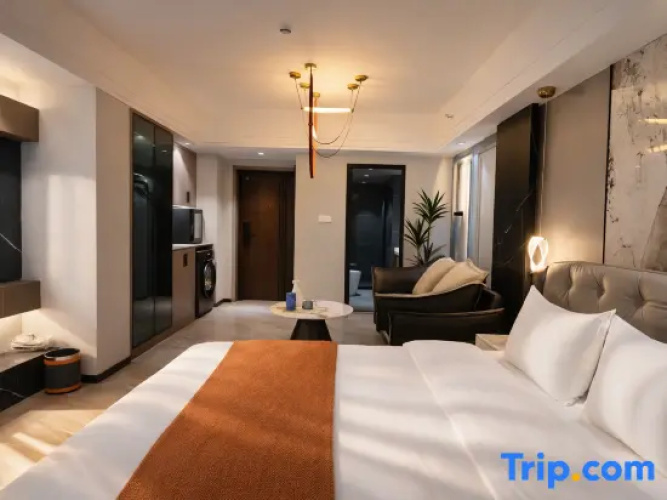 Premier room
