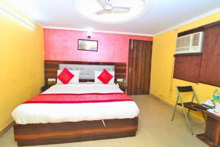 Classic Triple room