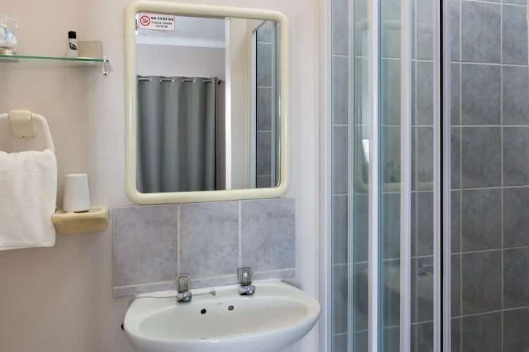 1 Bedroom Standard Twin room