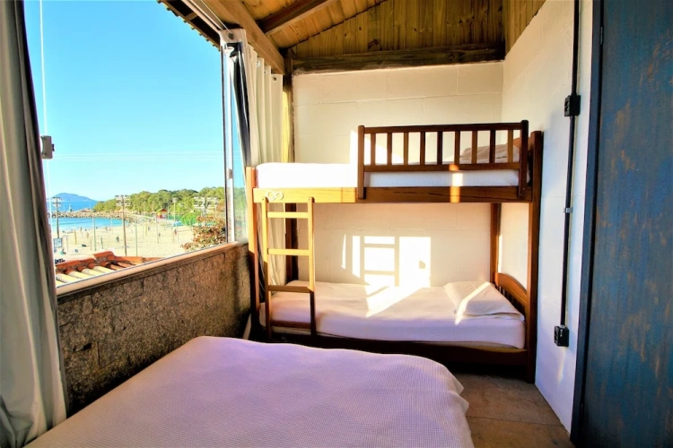 Deluxe Quadruple room with ocean view