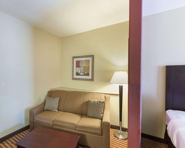 Quadruple Suite
