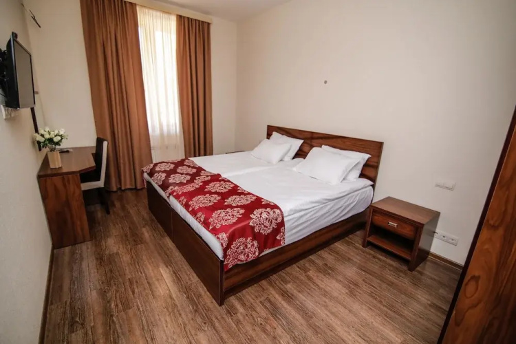 Hills Hotel