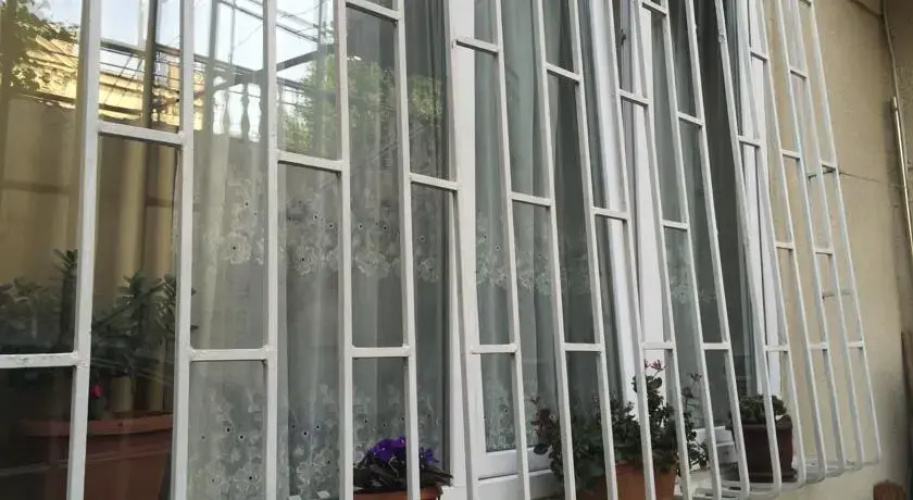 Mano