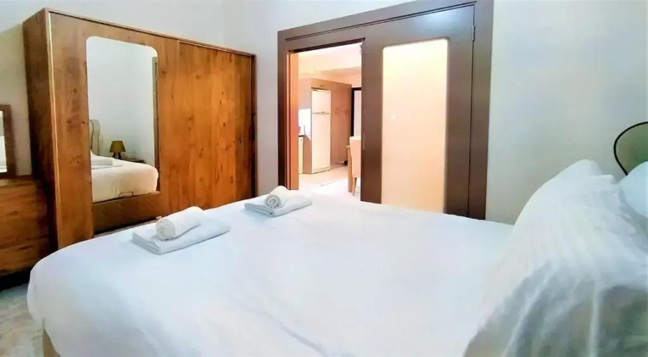 Central Flat With Shared Pool In Kepez Antalya