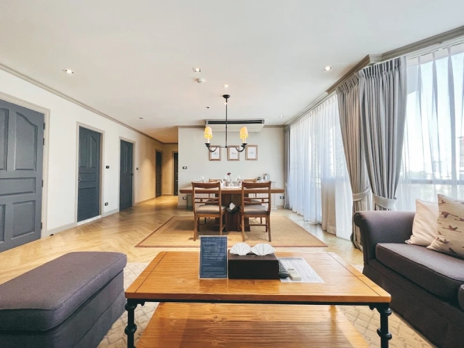 2 Bedrooms Executive Suite with balcony