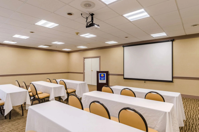Comfort Inn Randolph - Boston photo 17