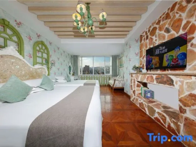 Standard Twin Family room
