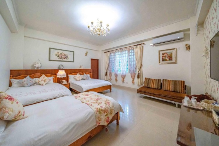Deluxe Family Suite