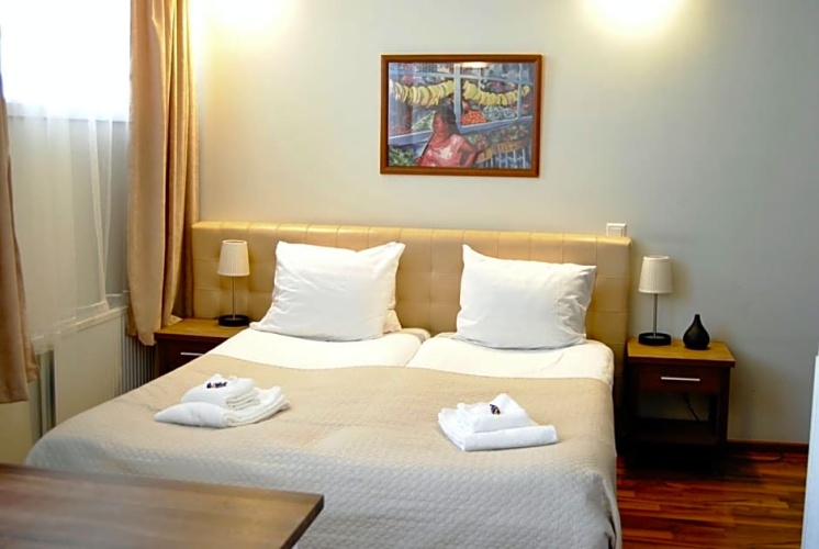 Economy Twin room