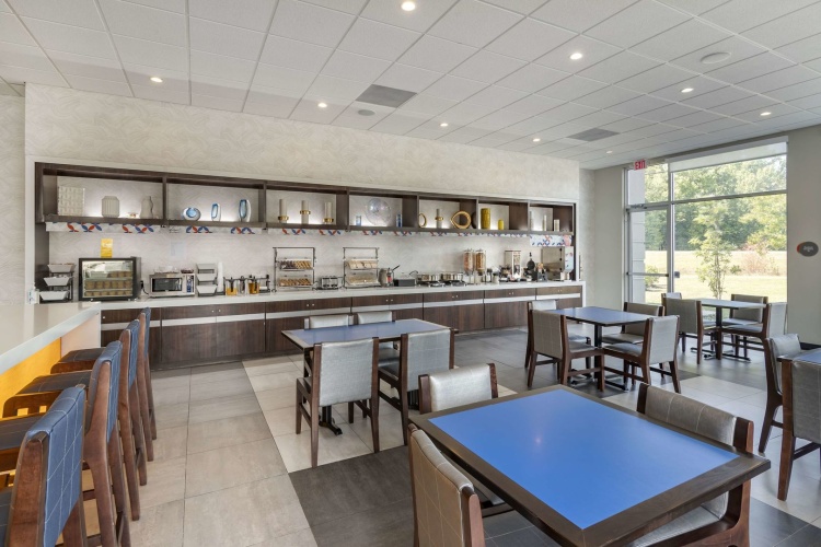 Glo Best Western  Savannah-Gateway I-95 photo 19