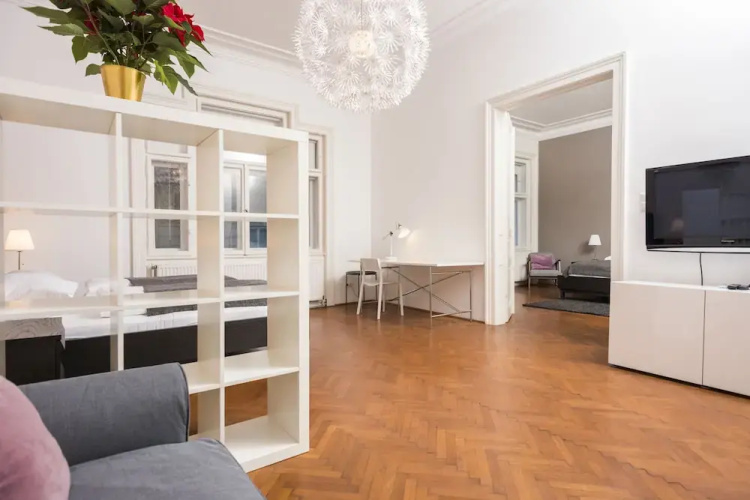Senator Suite Stephansplatz by Welcome2Vienna