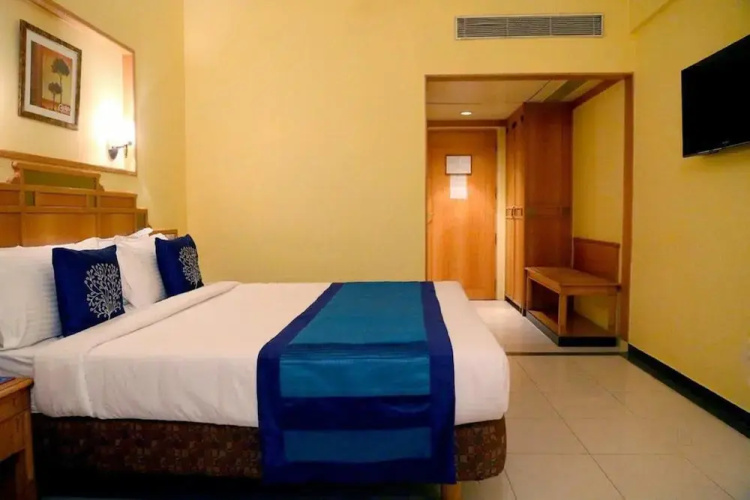 Shiva Residency