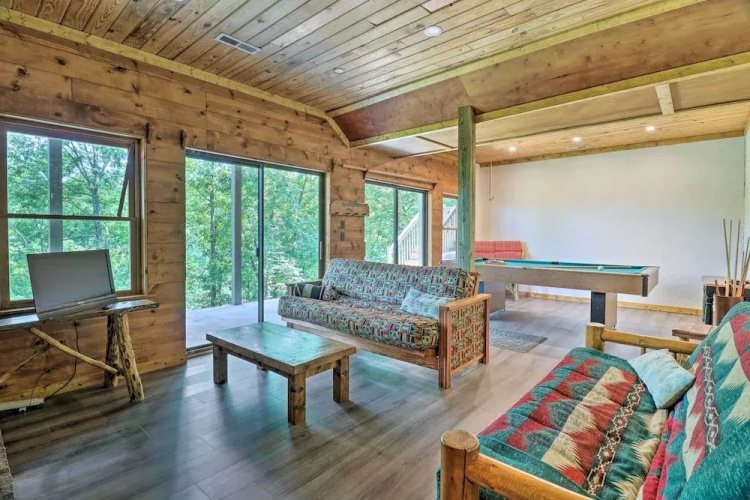 Deck + Game Room: Lakefront Landrum Cabin!