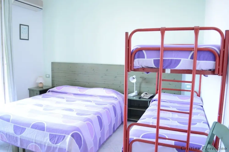 Standard Triple room with balcony