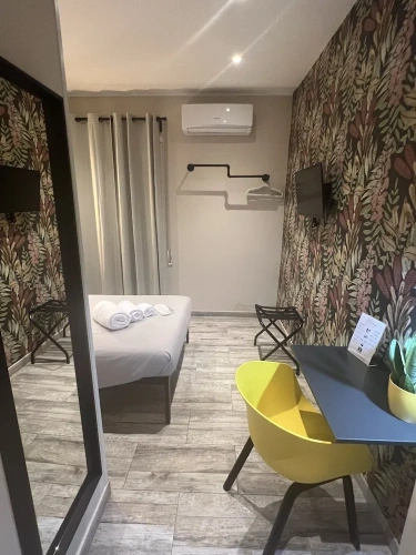 Deluxe Single room
