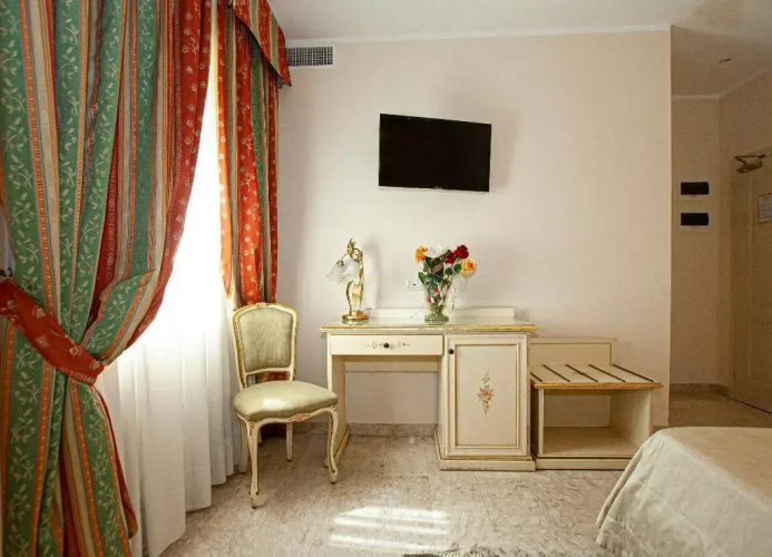 Viktoria Palace Hotel